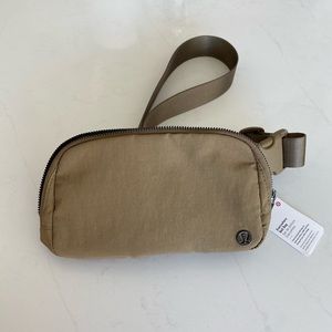 NWT Lululemon Everywhere Belt Bag